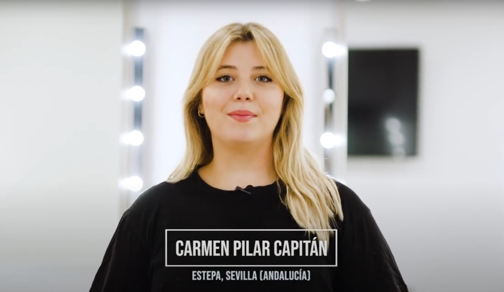 Estudiante de peluquería en formación